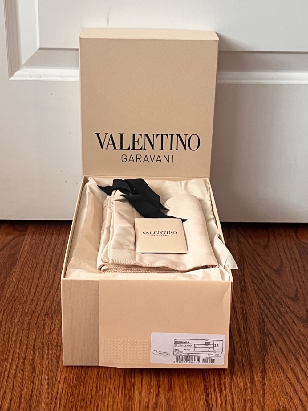 Valentino Bowow Leather Ballet Flat (NWT) - Picture 4 of 6